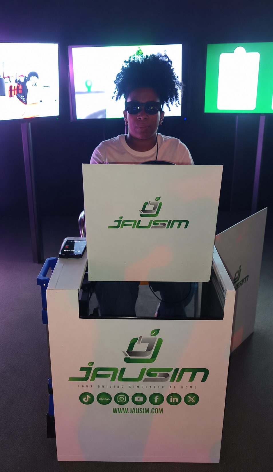 Presentación oficial de JAUSIM en el CyL Games Show 2026: el simulador que lleva la preparación del permiso de conducir hasta casa JAUSIM - Simulador para aprender a conducir en casa